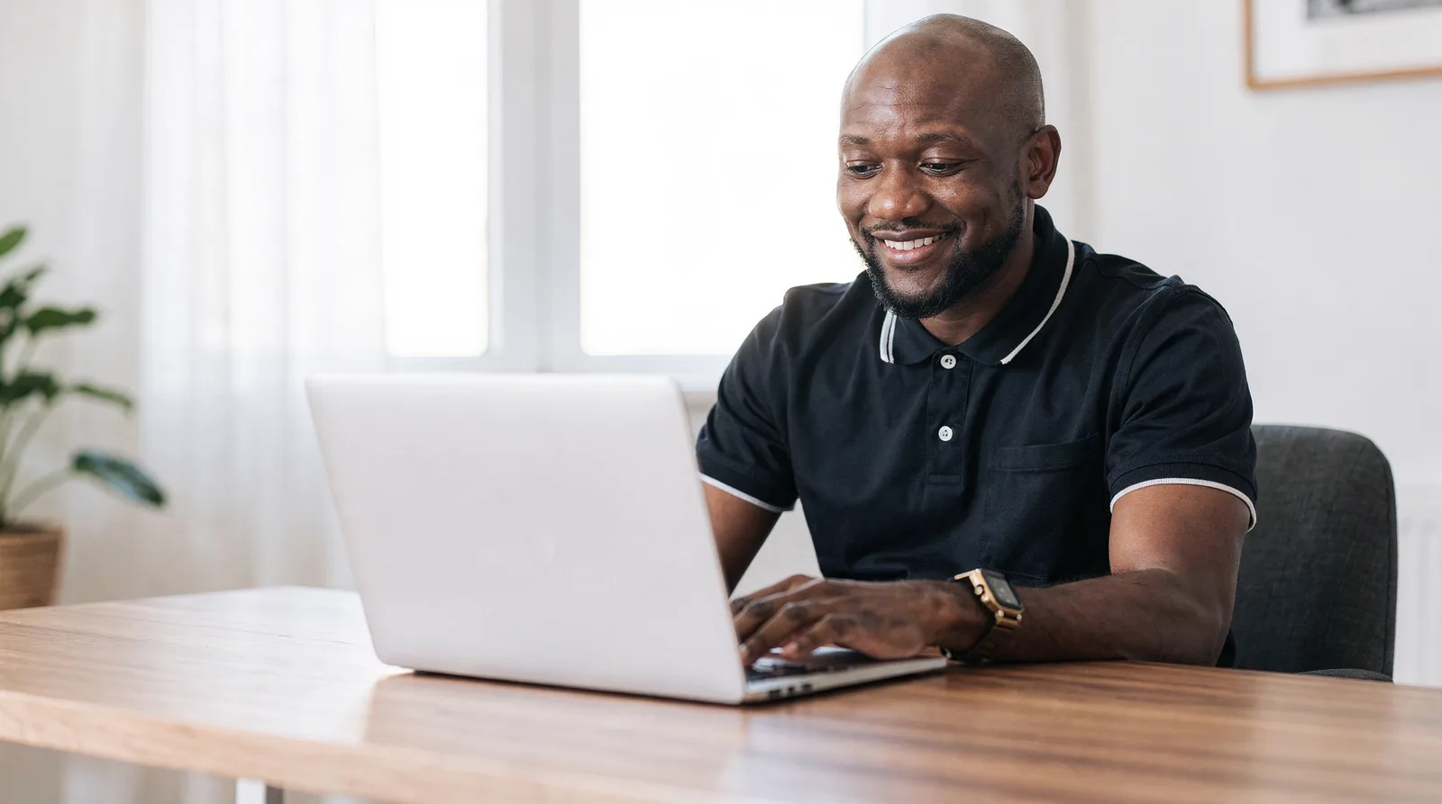 GoLoans.ca functions as an online surety, or guarantor, service that reviews loan applications submitted across